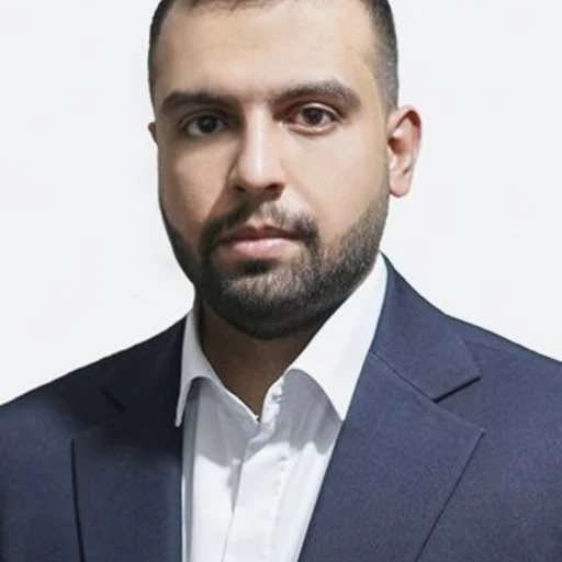 تصویر هادی امیری