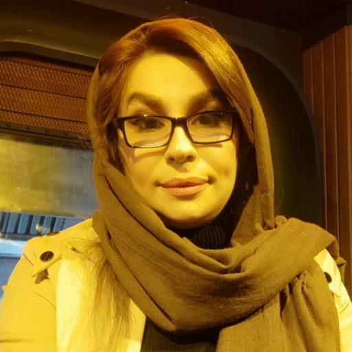 تصویر عاطفه یوسفی نژاد